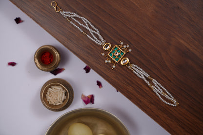 Green Kundan Pearl String Bracelet